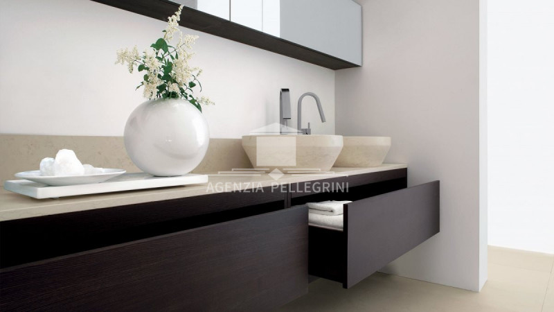 VICENZA – Zona Mercato Nuovo in una posizione tranquilla e lontana dal traffico, proponiamo un ap...