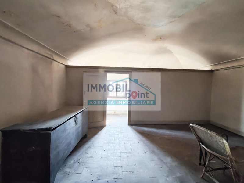 In una delle zone più affascinanti del Veneto, precisamente a Fossona di Cervarese Santa Croce, v...