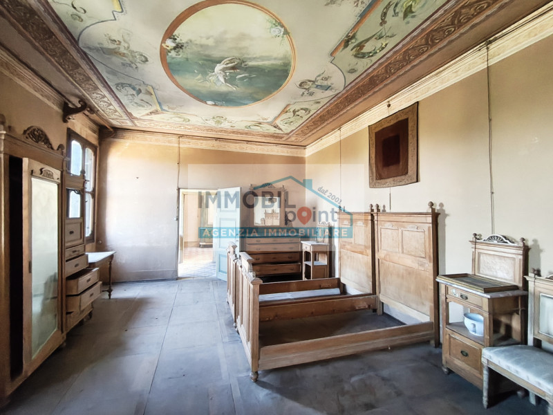 In una delle zone più affascinanti del Veneto, precisamente a Fossona di Cervarese Santa Croce, v...