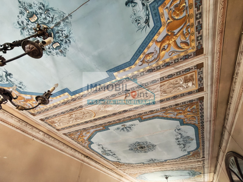 In una delle zone più affascinanti del Veneto, precisamente a Fossona di Cervarese Santa Croce, v...