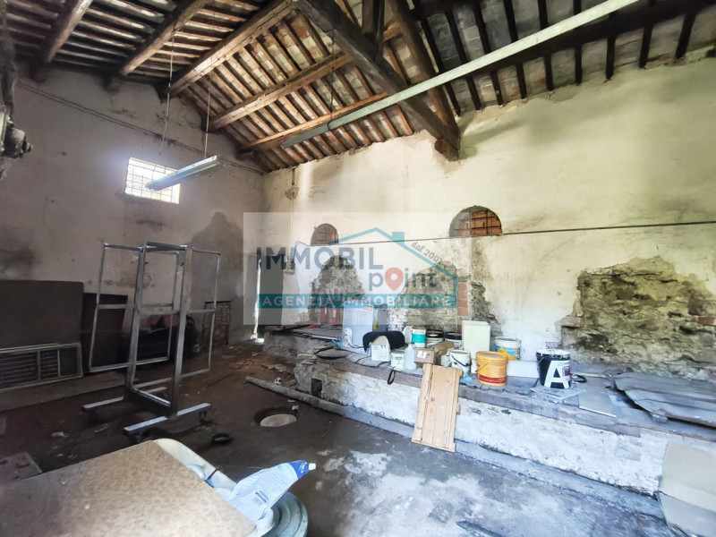 In una delle zone più affascinanti del Veneto, precisamente a Fossona di Cervarese Santa Croce, v...