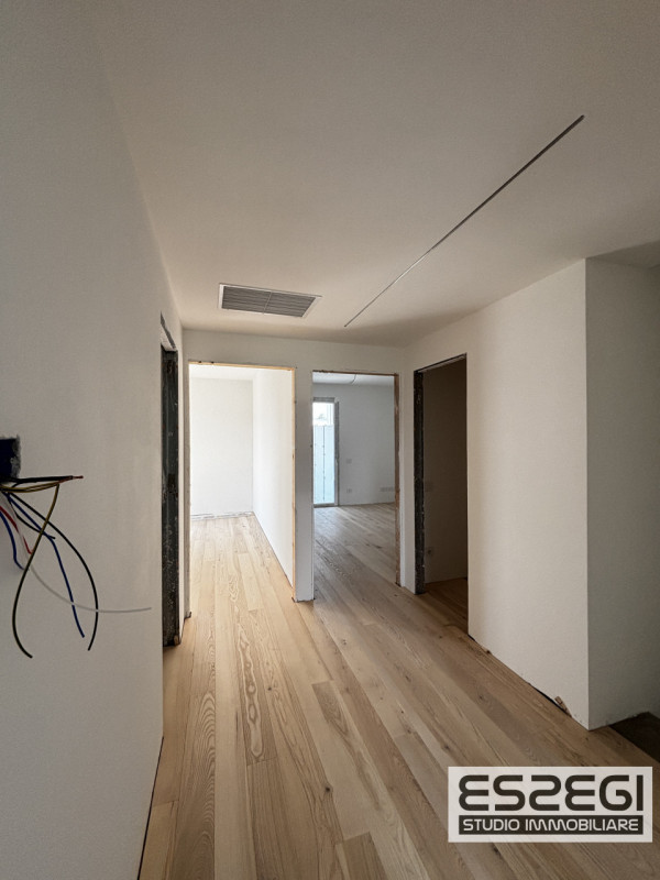 PADOVA*GUIZZA: Inserita in prestigioso contesto residenziale, con ottimi collegamenti, comoda ai ...