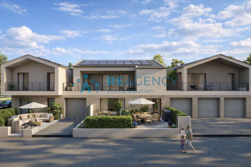 REAgency Home Solution è lieta di presentare una straordinaria opportunità abitativa nel cuore de...