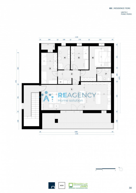 REAgency Home Solution è lieta di presentare una straordinaria opportunità abitativa nel cuore de...