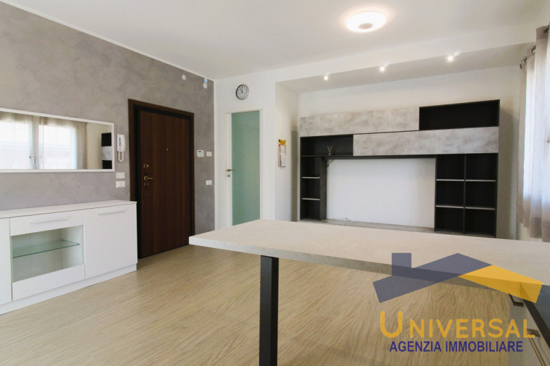 CAMPOSAMPIERO – nel cuore di quartier Mogno, a pochi passi dal centro storico e dai principali se...