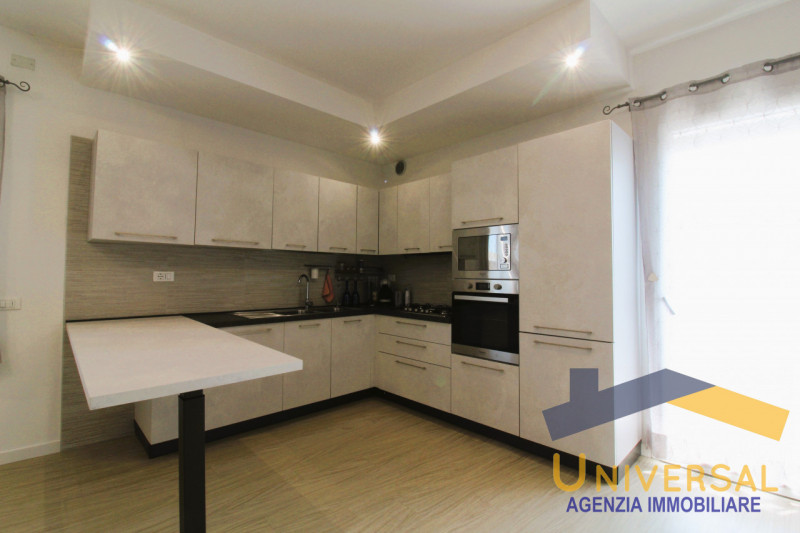 CAMPOSAMPIERO – nel cuore di quartier Mogno, a pochi passi dal centro storico e dai principali se...