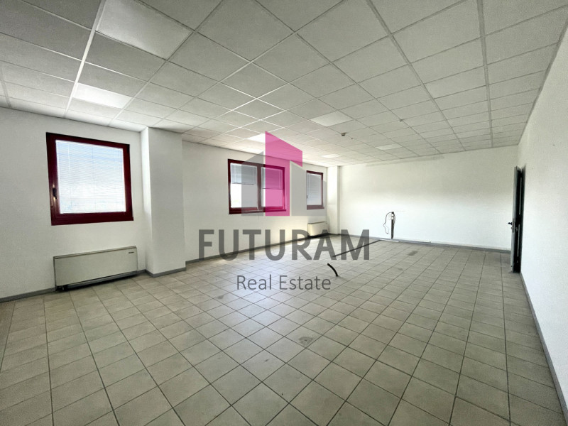 RIF:  064NM -  MIRA (VE)  -  PER INFO 0444/310220

propongo in affitto un capannone di 2000 mq in...