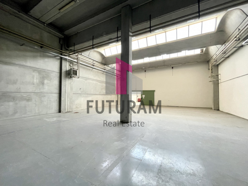 RIF:  064NM -  MIRA (VE)  -  PER INFO 0444/310220

propongo in affitto un capannone di 2000 mq in...