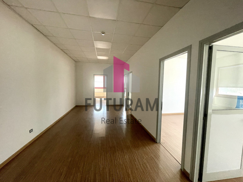 RIF:  064NM -  MIRA (VE)  -  PER INFO 0444/310220

propongo in affitto un capannone di 2000 mq in...