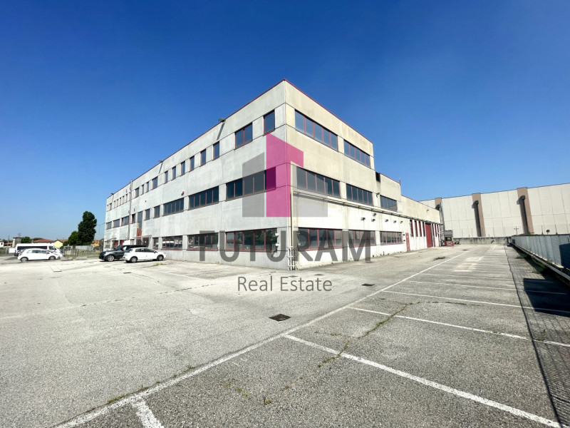 RIF:  064NM -  MIRA (VE)  -  PER INFO 0444/310220

propongo in affitto un capannone di 2000 mq in...