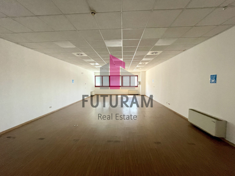 RIF:  065NM -  MIRA (VE)  -  PER INFO 0444/310220

propongo in vendita un capannone di 2000 mq in...