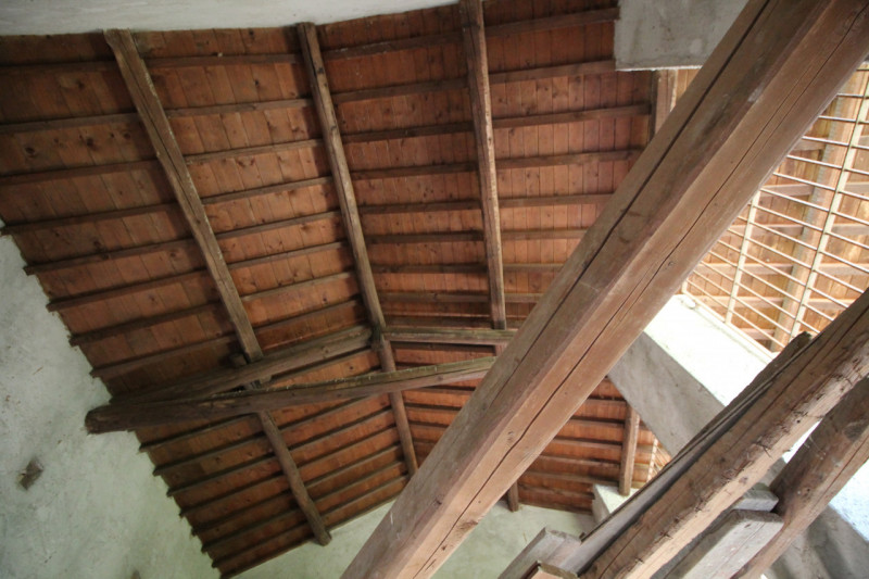 Se stai cercando una casa spaziosa, immersa nella natura e con tanto potenziale di personalizzazi...