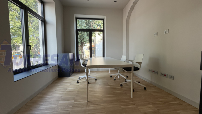 UFFICIO DI PREGIO IN VILLA STORICA – PADOVA, VICINANZE TRIBUNALE E FIERA

All’interno di una’ pre...