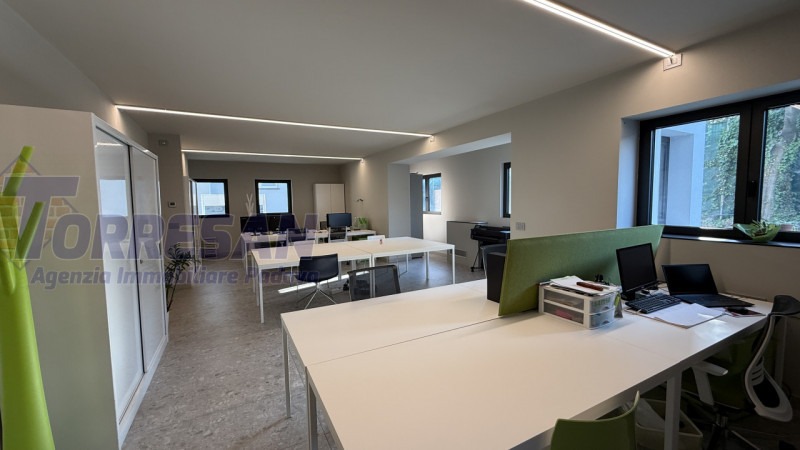 UFFICIO DI PREGIO IN VILLA STORICA – PADOVA, VICINANZE TRIBUNALE E FIERA

All’interno di una’ pre...