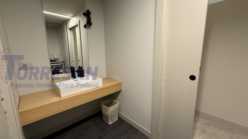 UFFICIO DI PREGIO IN VILLA STORICA – PADOVA, VICINANZE TRIBUNALE E FIERA

All’interno di una’ pre...