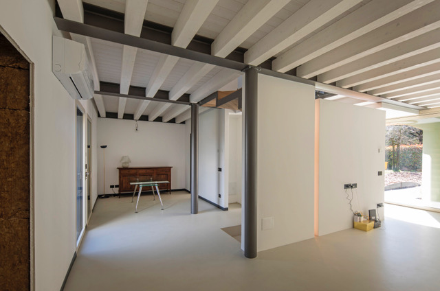 Nel cuore di un contesto residenziale tranquillo, PORZIONE DI SCHIERA COMPLETAMENTE RISTRUTTURATA...