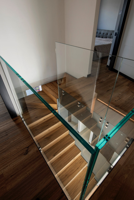 Nel cuore di un contesto residenziale tranquillo, PORZIONE DI SCHIERA COMPLETAMENTE RISTRUTTURATA...