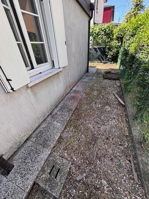 CASA SINGOLA TUTTA SU UN PIANO - https://images.gestionaleimmobiliare.it/foto/annunci/250702/4558655/800x800/019__12_wmk_0.jpg 