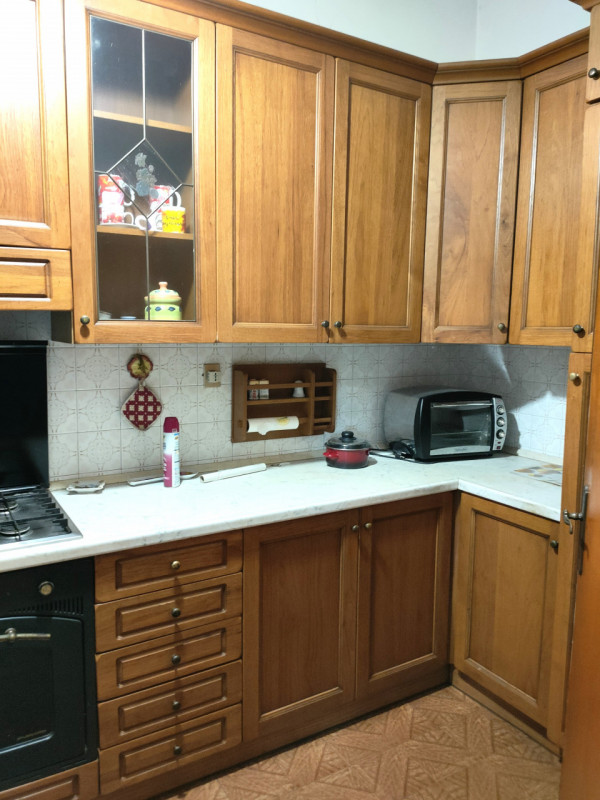 Rovigo direzione Borsea a ridosso della zona artigianale  ottima opportunità, fronte strada, comp...