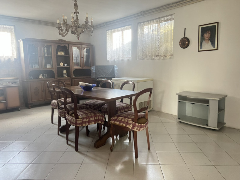 Sei alla ricerca di una casa che unisca comfort abitativo e spazi extra per coltivare passioni, h...