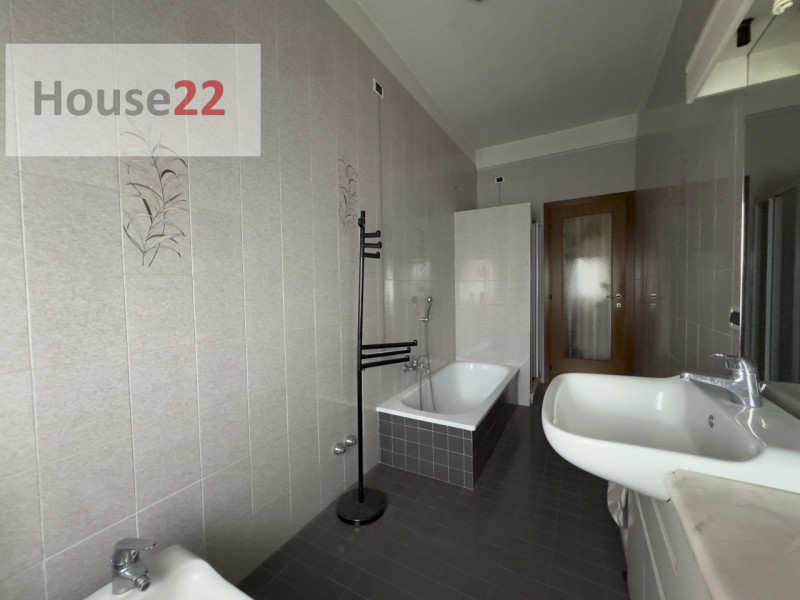 Nel cuore di VICENZA- zona PARCO QUERINI: sogni una vita di lusso e comfort con una vista mozzafi...