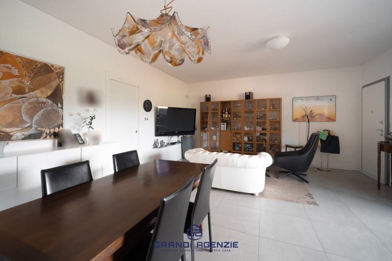 Nell'incantevole comune di Costabissara, un paese che rappresenta una vera chicca a pochi chilome...