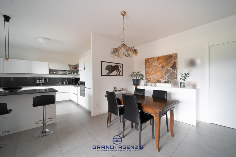 Nell'incantevole comune di Costabissara, un paese che rappresenta una vera chicca a pochi chilome...