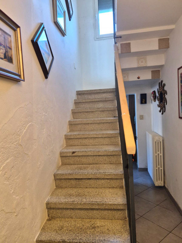 Villetta a schiera centrale di 80 mq – luminosa e ben tenuta

In posizione centrale e comoda a tu...