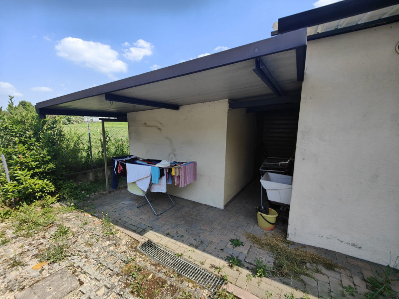 Villetta a schiera centrale di 80 mq – luminosa e ben tenuta

In posizione centrale e comoda a tu...