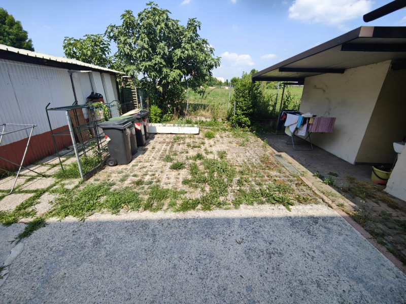 Villetta a schiera centrale di 80 mq – luminosa e ben tenuta

In posizione centrale e comoda a tu...