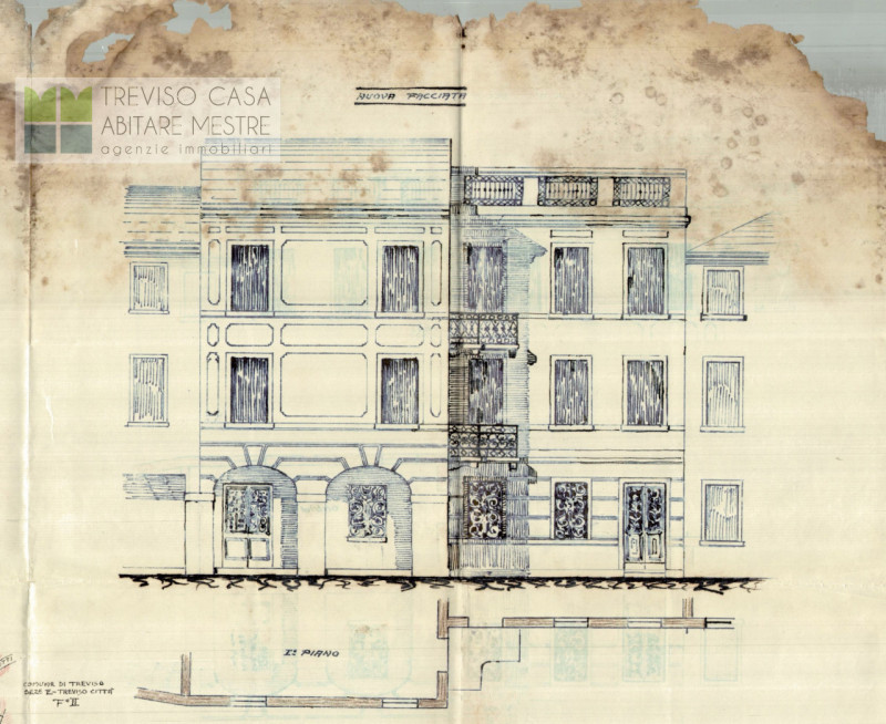 Nel cuore del Centro Storico della città di Treviso, in posizione privilegiata a pochi passi dal ...