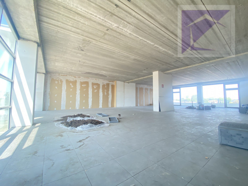 Loreggia - Locale open space di 200 mq, versatile e personalizzabile

Proponiamo in vendita un am...