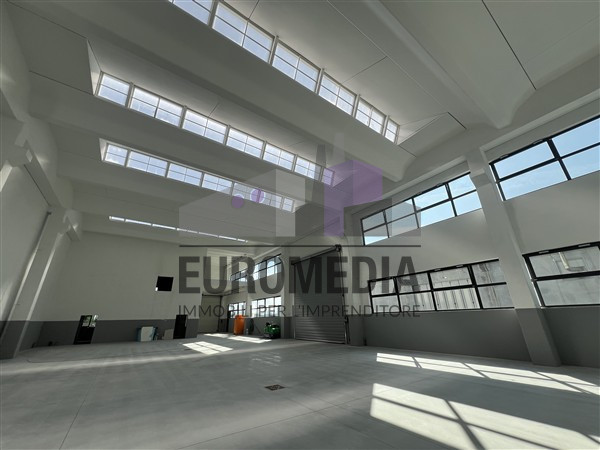 Rif. 1274 – ANTONIO – Per informazioni: 338.4892021.
EUROMEDIA propone in locazione un interessan...