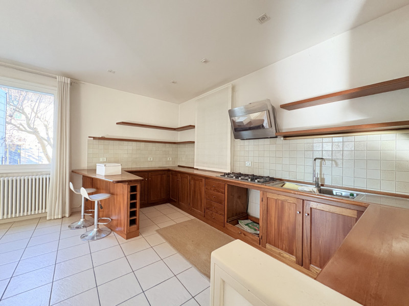 In una delle zone residenziali più tranquille e richieste di Battaglia Terme, proponiamo in vendi...