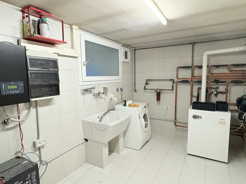 In una delle zone residenziali più tranquille e richieste di Battaglia Terme, proponiamo in vendi...