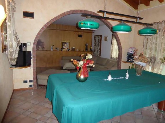 Rif. A.A.470-23

Vendita all'asta - abitazione unifamiliare con piscina in data 21 gennaio 2026

...