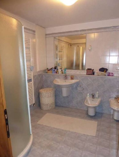 Rif. A.A.470-23

Vendita all'asta - abitazione unifamiliare con piscina in data 21 gennaio 2026

...