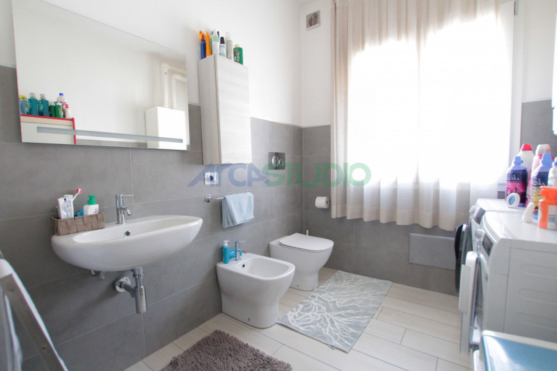 Dueville: se stai cercando una abitazione che possa accogliere due nuclei familiari, questa intro...