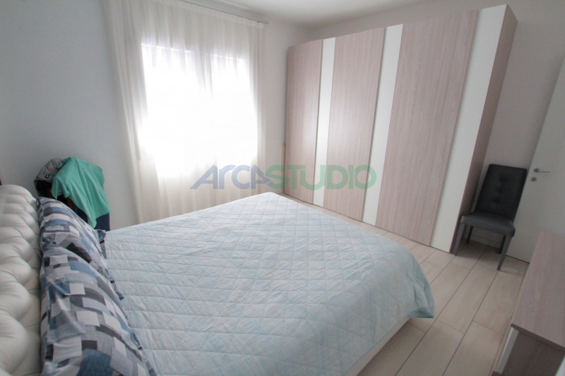 Dueville: se stai cercando una abitazione che possa accogliere due nuclei familiari, questa intro...