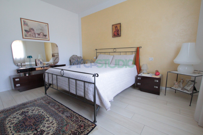 Dueville: se stai cercando una abitazione che possa accogliere due nuclei familiari, questa intro...