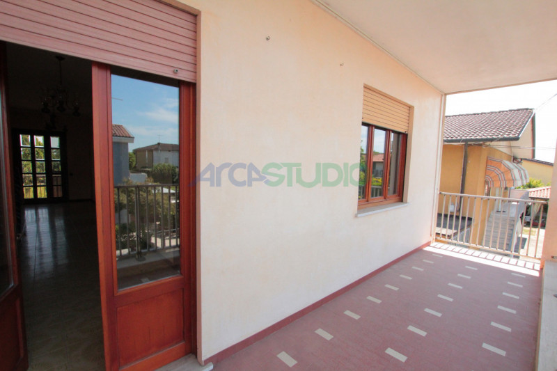 Dueville: se stai cercando una abitazione che possa accogliere due nuclei familiari, questa intro...