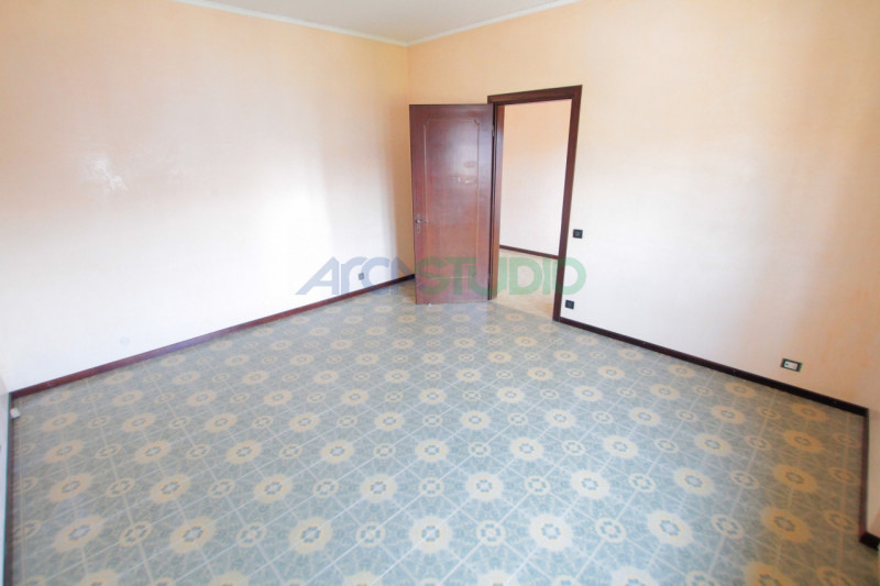 Dueville: se stai cercando una abitazione che possa accogliere due nuclei familiari, questa intro...