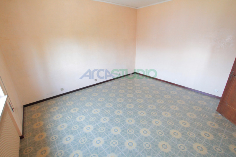 Dueville: se stai cercando una abitazione che possa accogliere due nuclei familiari, questa intro...