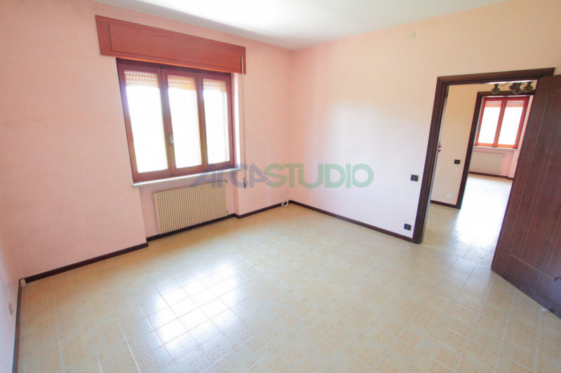 Dueville: se stai cercando una abitazione che possa accogliere due nuclei familiari, questa intro...