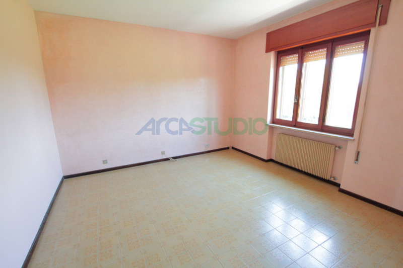 Dueville: se stai cercando una abitazione che possa accogliere due nuclei familiari, questa intro...