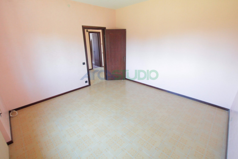 Dueville: se stai cercando una abitazione che possa accogliere due nuclei familiari, questa intro...