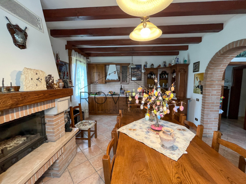 PREGANZIOL

RIFERIMENTO: PR6

L'agenzia Roveda immobiliare ha il piacere di proporvi in vendita q...