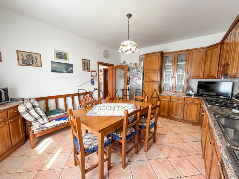 PREGANZIOL

RIFERIMENTO: PR6

L'agenzia Roveda immobiliare ha il piacere di proporvi in vendita q...