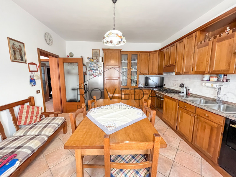 PREGANZIOL

RIFERIMENTO: PR6

L'agenzia Roveda immobiliare ha il piacere di proporvi in vendita q...