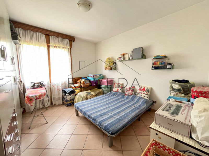 PREGANZIOL

RIFERIMENTO: PR6

L'agenzia Roveda immobiliare ha il piacere di proporvi in vendita q...